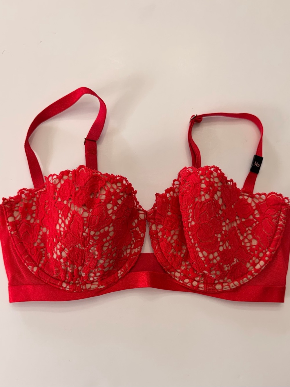 NWT Victoria’s Secret Very Sexy Red Floral Lace Lined Balconet Bra 34D
